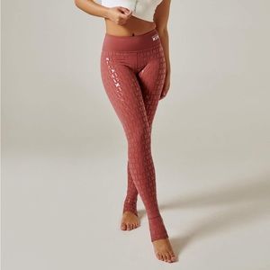 Creatures of XIX gecko grip leggings